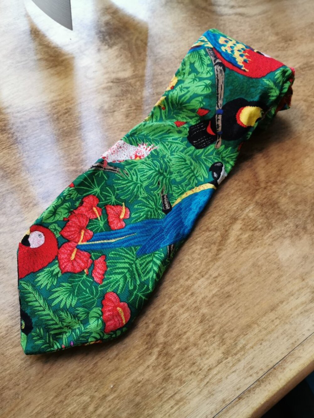 Tropical bird print tie